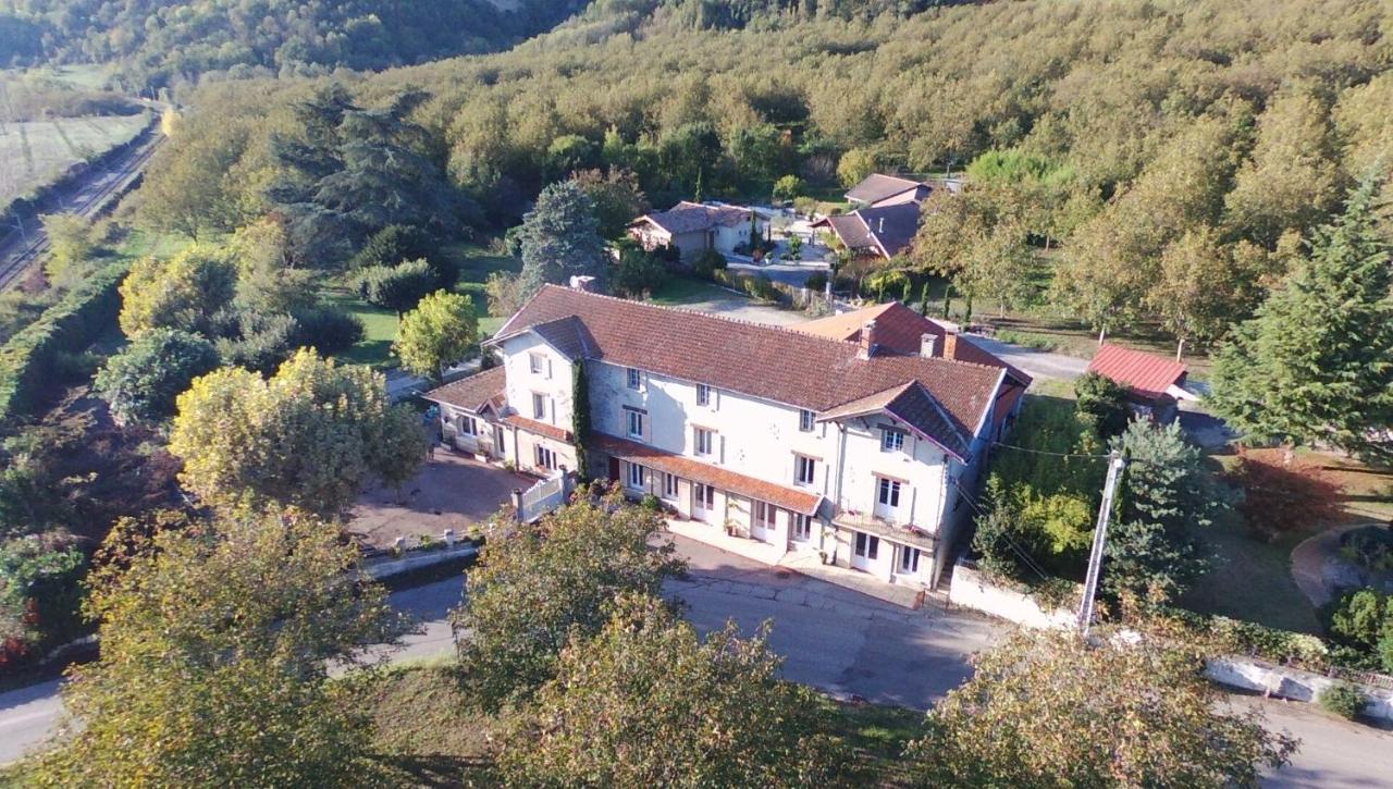 Chambres D'Hotes Le Cedre Bleu Saint-Lattier Zewnętrze zdjęcie